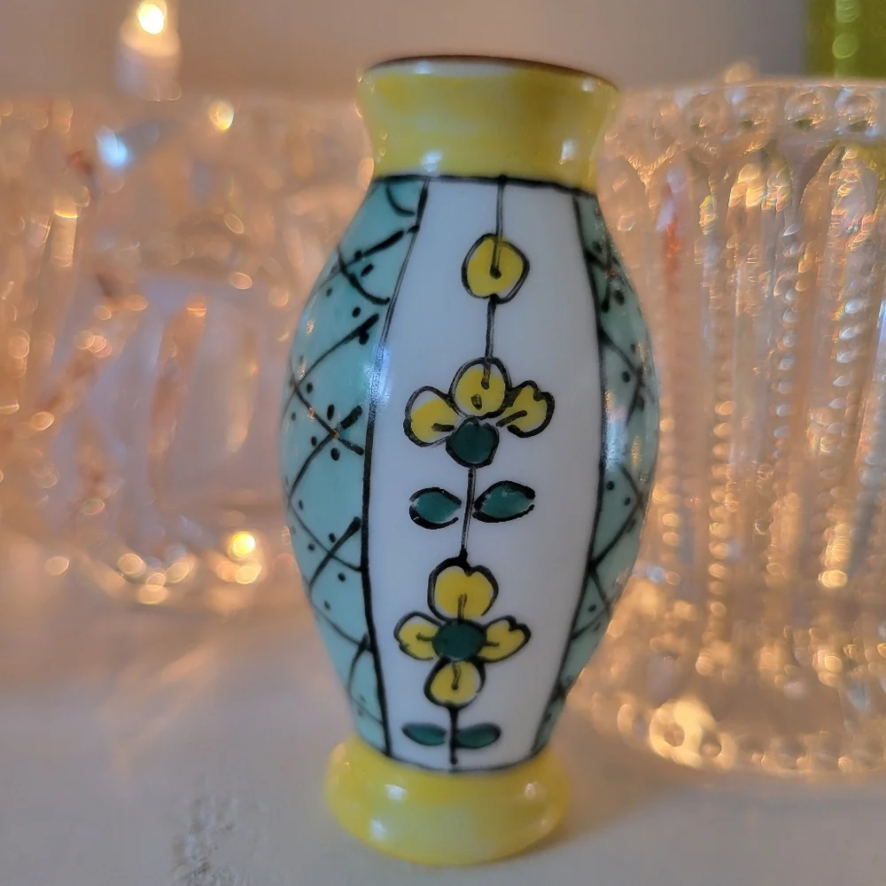 Limoges Vintage Mini Vase ~ Made in France ~ Pretty Green w/ Yellow Flowers